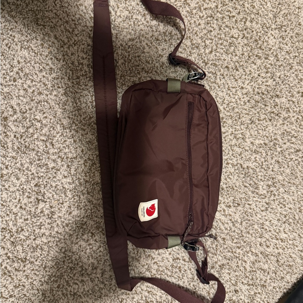 Fjallraven 
High Coast Crossbody Bag